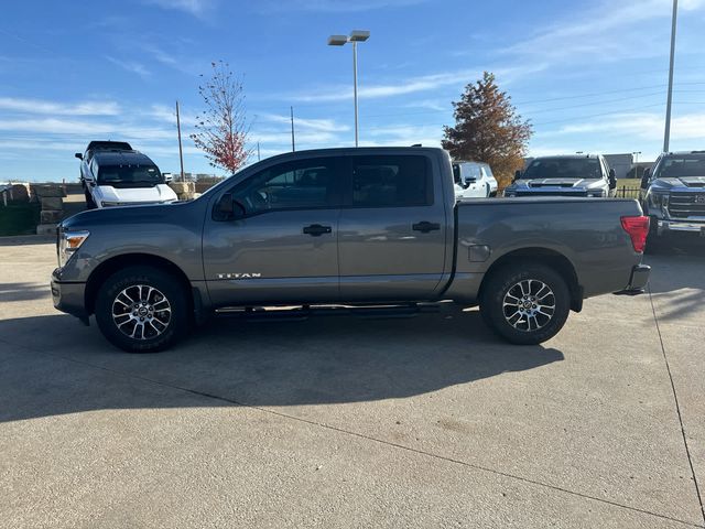 2022 Nissan Titan SV