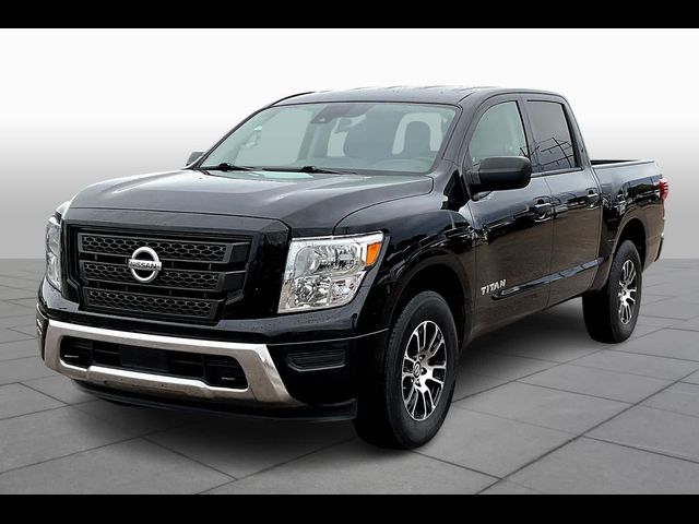 2022 Nissan Titan SV