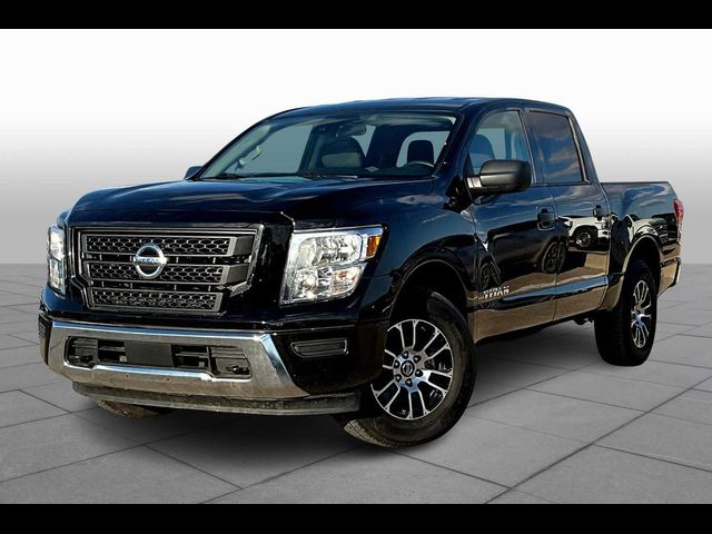 2022 Nissan Titan SV