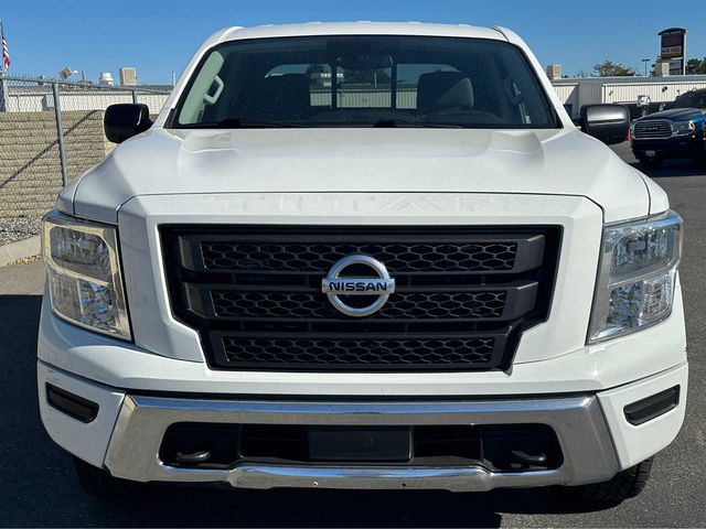 2022 Nissan Titan SV