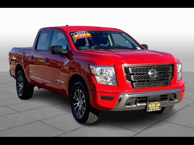 2022 Nissan Titan SV