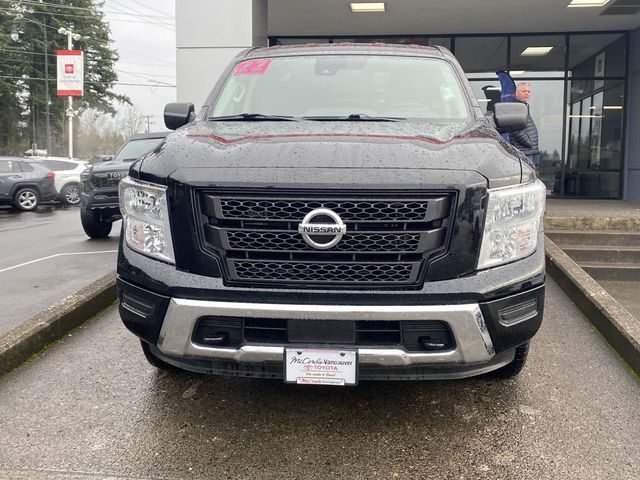 2022 Nissan Titan SV