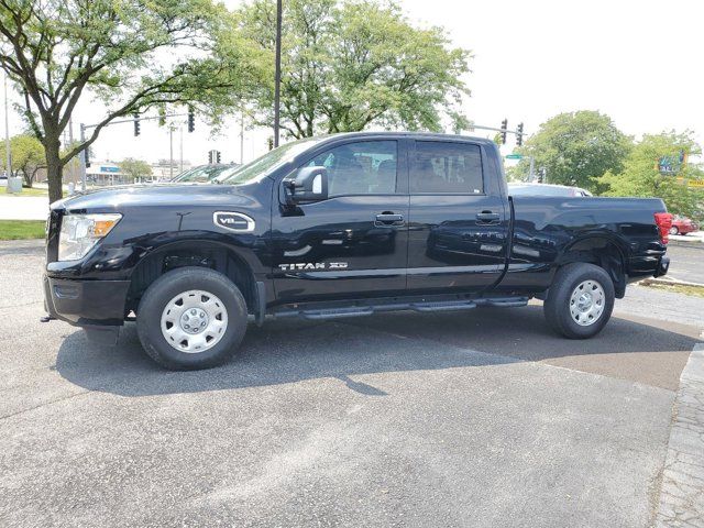 2022 Nissan Titan XD SV