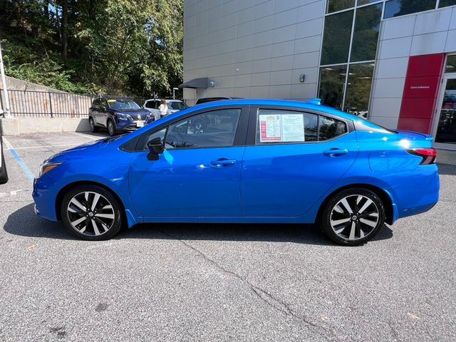 2022 Nissan Versa SR