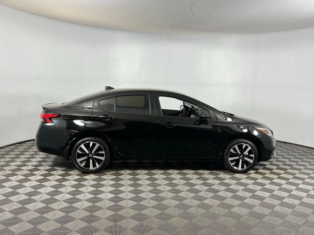 2022 Nissan Versa SR