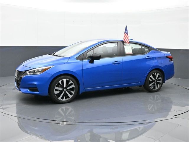 2022 Nissan Versa SR