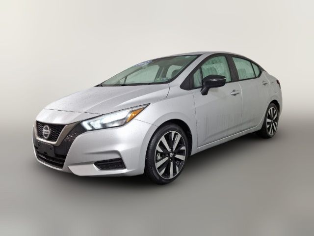 2022 Nissan Versa SR