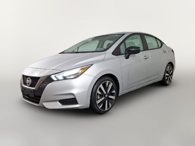 2022 Nissan Versa SR