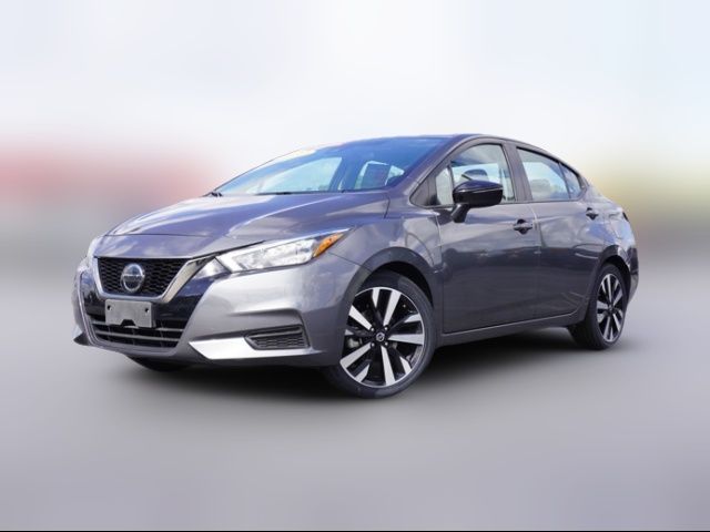 2022 Nissan Versa SR