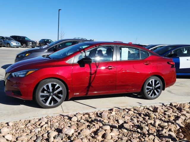 2022 Nissan Versa SR