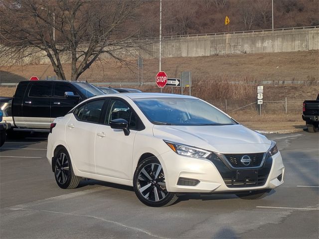 2022 Nissan Versa SR