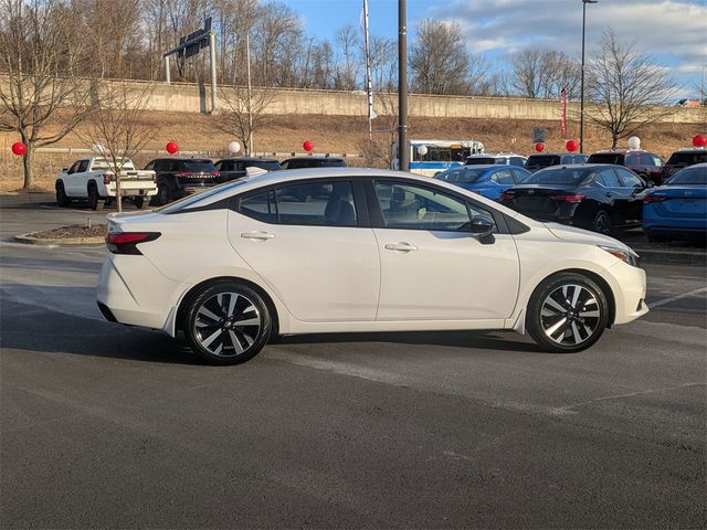 2022 Nissan Versa SR