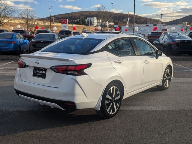 2022 Nissan Versa SR