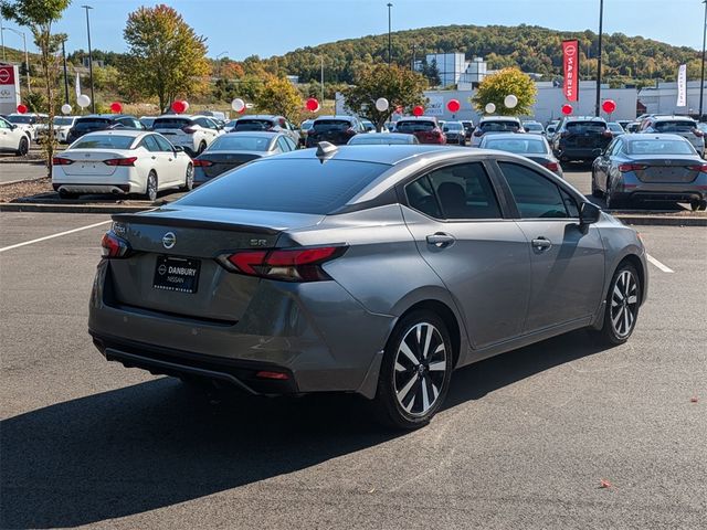 2022 Nissan Versa SR