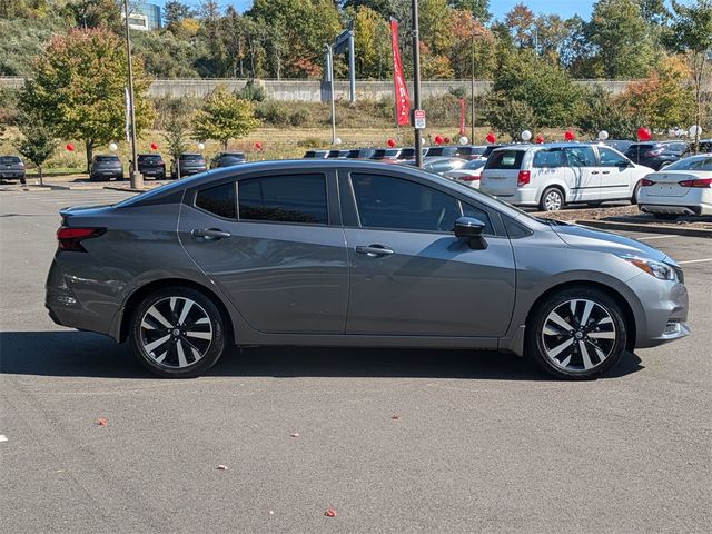 2022 Nissan Versa SR