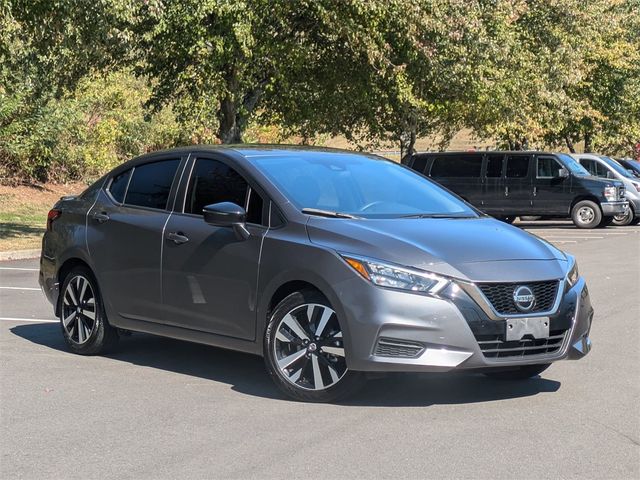 2022 Nissan Versa SR