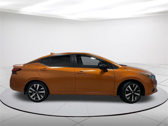 2022 Nissan Versa SR