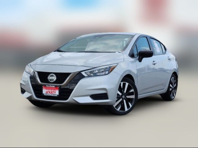 2022 Nissan Versa SR