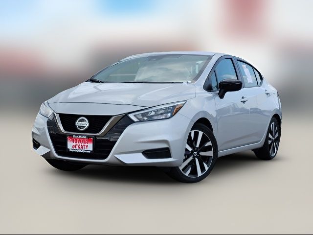 2022 Nissan Versa SR