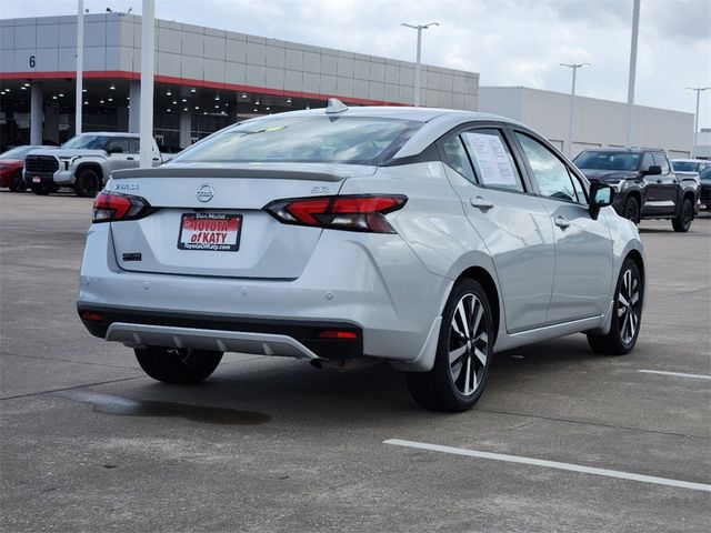 2022 Nissan Versa SR