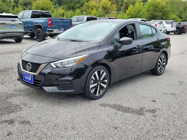 2022 Nissan Versa SR