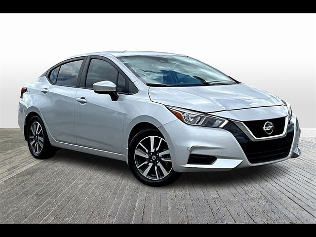 2022 Nissan Versa SV