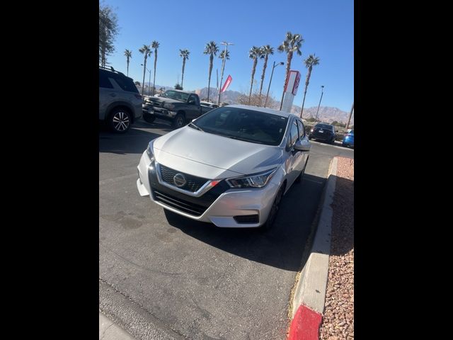 2022 Nissan Versa SV