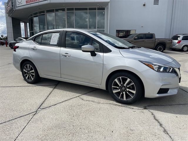 2022 Nissan Versa SV