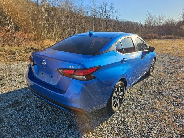 2022 Nissan Versa SV