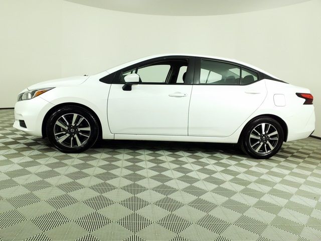 2022 Nissan Versa SV