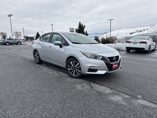 2022 Nissan Versa SV