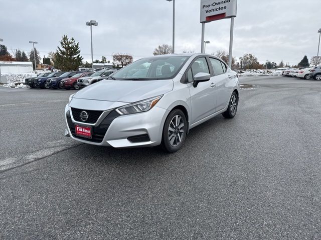 2022 Nissan Versa SV