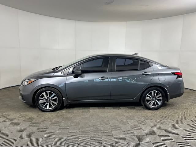 2022 Nissan Versa SV