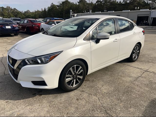 2022 Nissan Versa SV