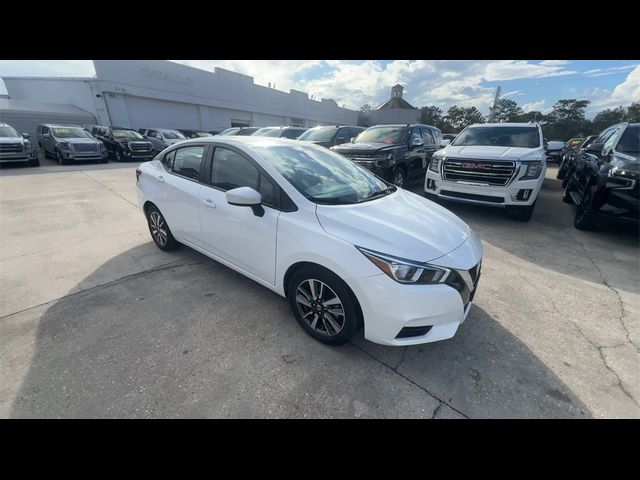 2022 Nissan Versa SV