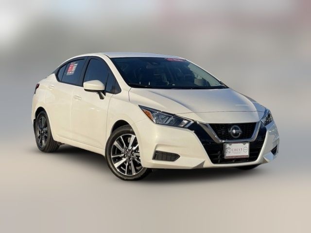 2022 Nissan Versa SV