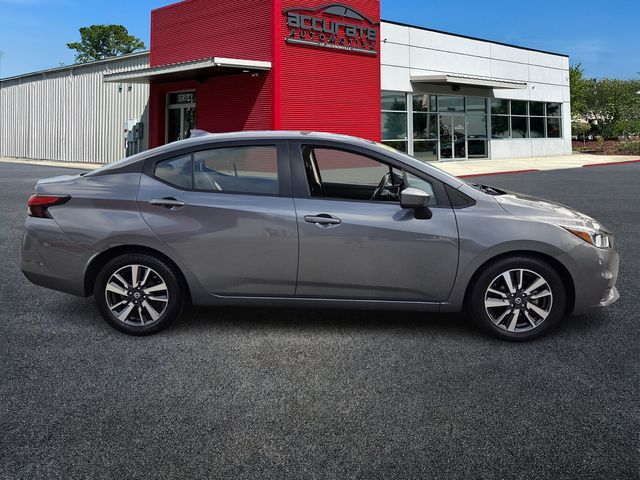 2022 Nissan Versa SV