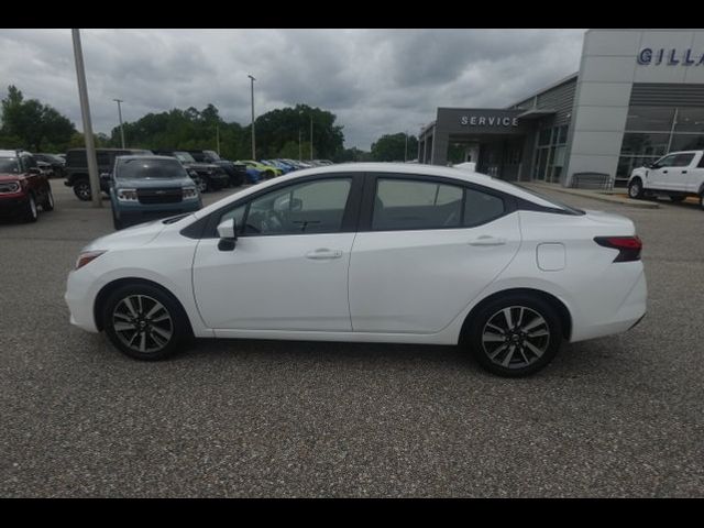 2022 Nissan Versa SV