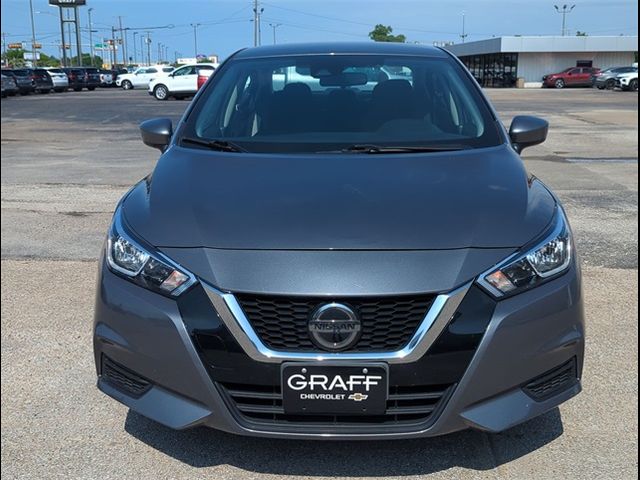 2022 Nissan Versa SV