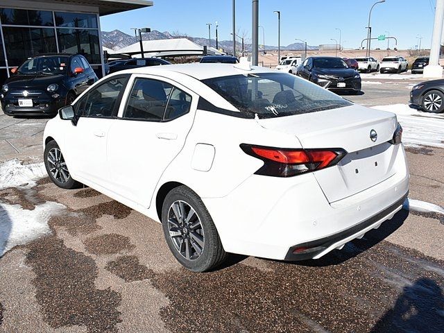 2022 Nissan Versa SV