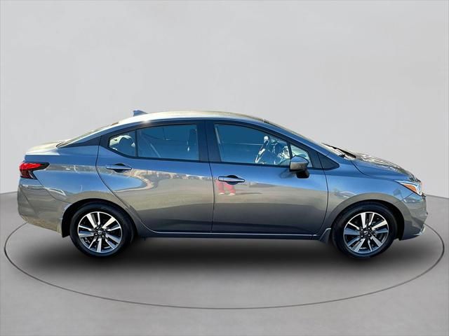 2022 Nissan Versa SV