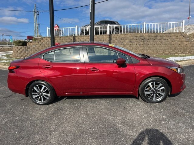 2022 Nissan Versa SV