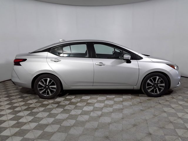 2022 Nissan Versa SV