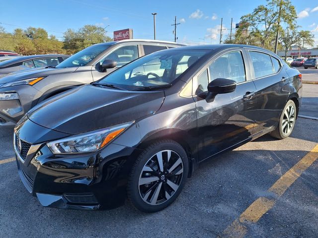 2022 Nissan Versa SR