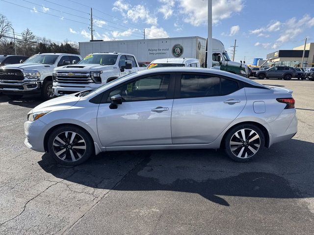 2022 Nissan Versa SR