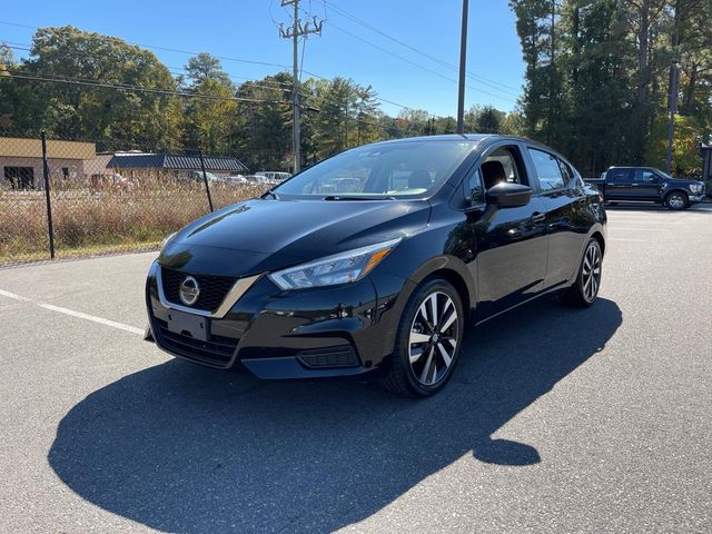 2022 Nissan Versa SR