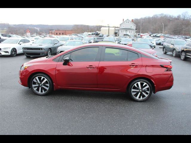 2022 Nissan Versa SR