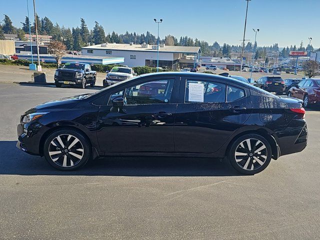 2022 Nissan Versa SR