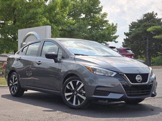 2022 Nissan Versa SR