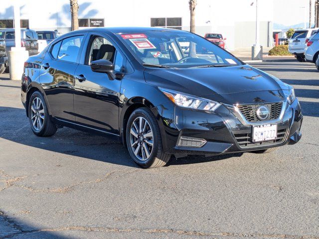 2022 Nissan Versa SV